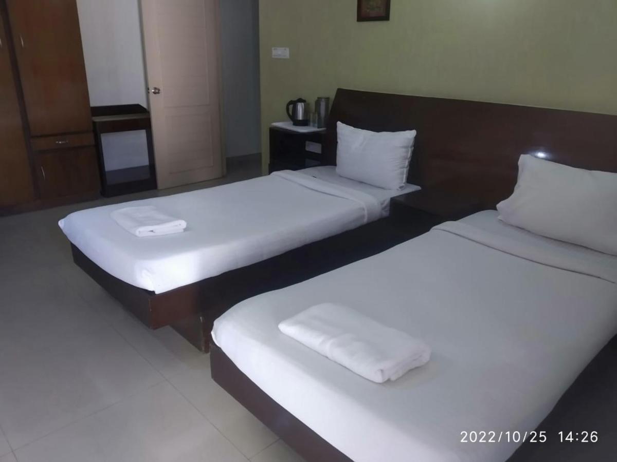 The Green Path Eco Hotel Bangalore Eksteriør bilde