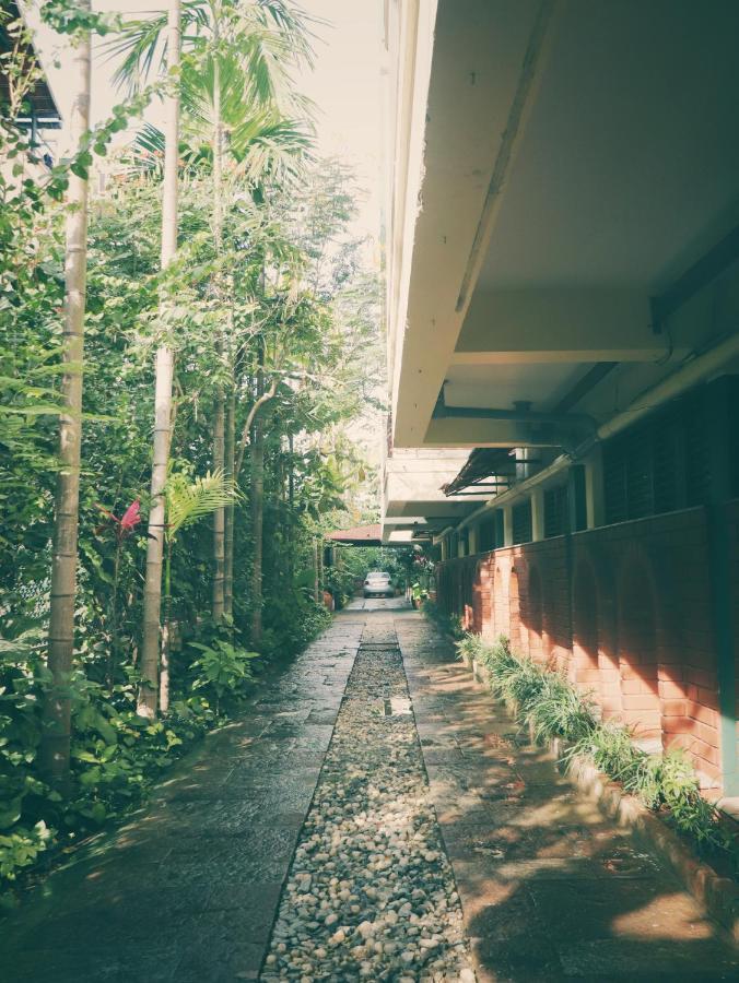 The Green Path Eco Hotel Bangalore Eksteriør bilde